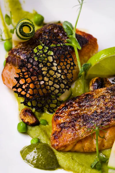 Grilled Mackerel Pesto Potatoes Lime Cucumber Parsley White Plate Portrait — Stockfoto