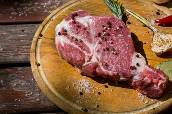 Raw Beef Meat Cloves Garlic Hot Pepper Rosemary Salt Peppercorns — Photo