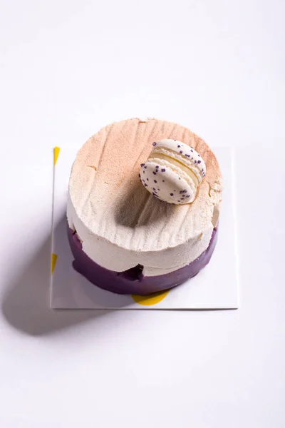 Dessert Tiramisu Purple Glaze Macaroni White Background — Photo
