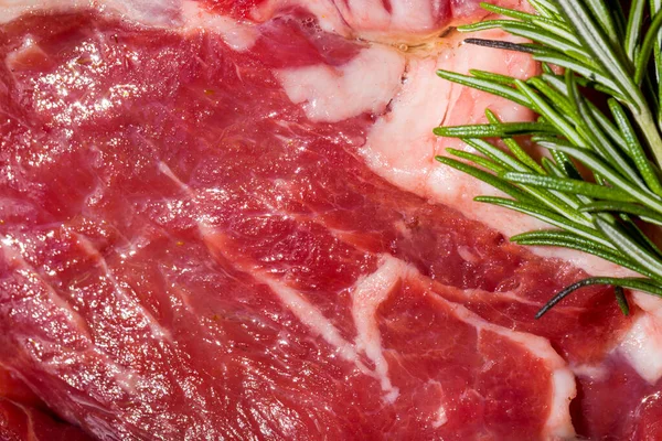 Raw Beef Meat Salt Peppercorns Close Horizontal Orientation — Stock Photo, Image
