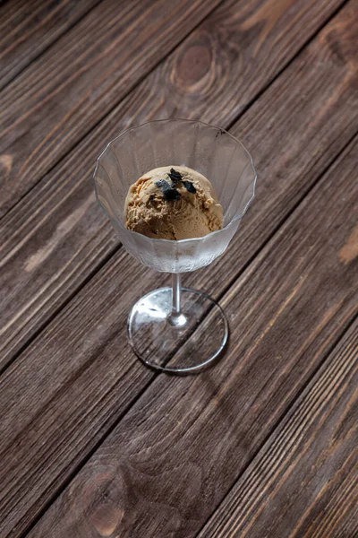 Chocolate Ice Cream Scoop Chocolate Chips Glass Wooden Table — 스톡 사진