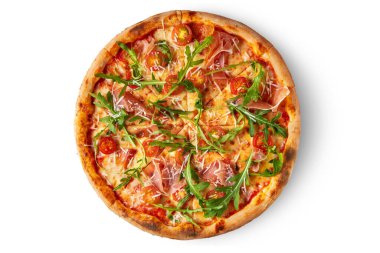 Peynirli, ketçaplı, jambonlu, roka ve domatesli pizza.