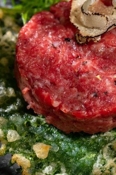 Wagyu Japanese Marbled Veal Tartare Finely Chopped Meat Lies Top — Foto de Stock