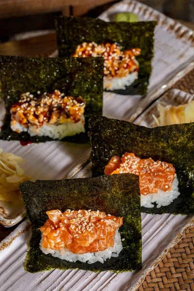 Handroll Eel Teriyaki Sauce Handroll Salmon Japanese Mayonnaise Sprinkled Sesame — ストック写真
