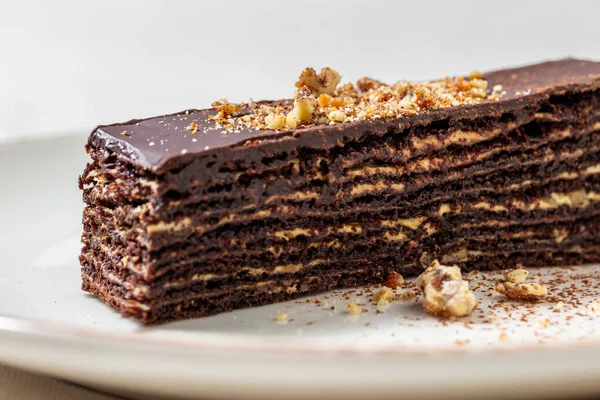 Chocolate Puff Cake Nuts Wafer Cakes Soaked Cocoa Layers Nuts — Zdjęcie stockowe