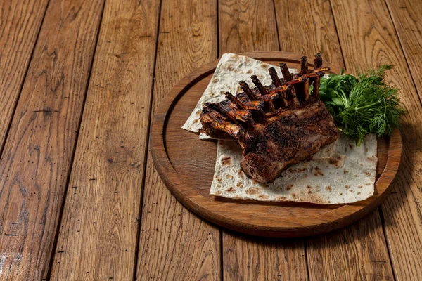 Whole Rack Lamb Baked Oven Cherry Sauce Herbs Ribs Stand — Stockfoto