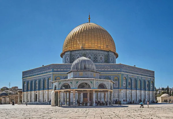 İslam türbeleri El Aksa Camii ve Kaya Camii Kubbesi İsrail 'in Kudüs kentinde Zeytin Dağı' nda yer almaktadır. Burası İslam dünyasının tapınaklarından biri, ibadet ve hac yeri..