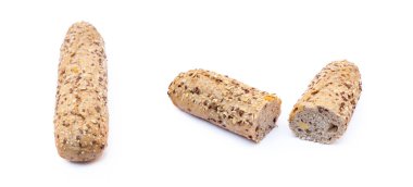 tam buğday ekmeği beyaz arkaplanda izole