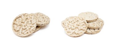 Mısır gevrekli sandviçler beyaz arkaplanda izole edilmiş.