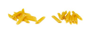 Beyaz arka planda izole edilmiş geleneksel İtalyan makarnası