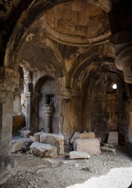 Manastır de Hnevank, Ermenistan, 7 yüzyılda kuruldu..