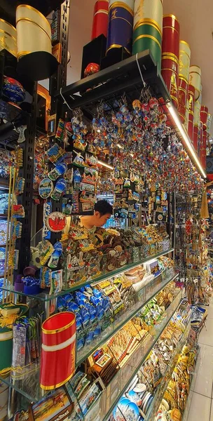 Typical Turkish Souvenirs Sold Souvenir Shops Side Turkish Road — Fotografia de Stock