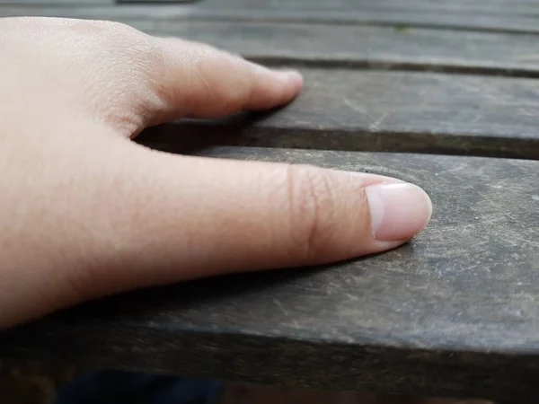 Hand Holding Wooden Board — Fotografia de Stock