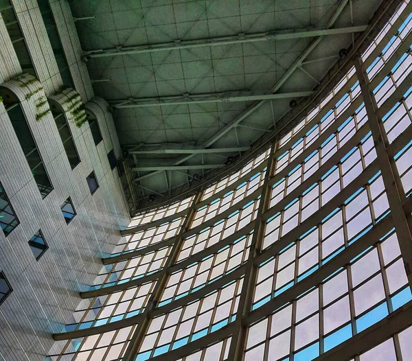 Tall Building Lots Glass Very Futuristic — Stock fotografie