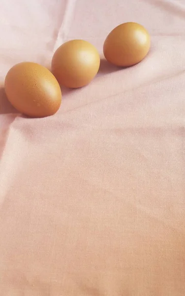 Few Eggs Pink Cloth — Stock fotografie