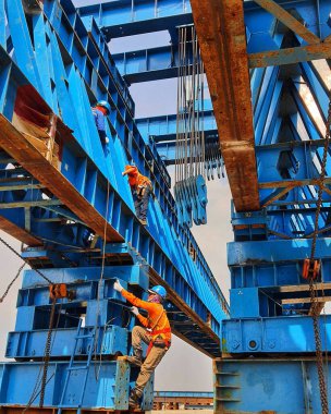 This is the steel structure of a launcher gantry that will be used for erection precast concrete I Girder. One of method for erection girder in construction project.