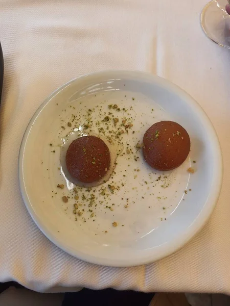 Een Van Desserts Turkije Gulab Jamun Die Maar Liefst Twee — Stockfoto