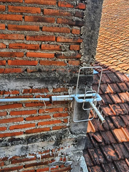 Una Antena Hecha Tuberías Que Sirve Para Capturar Señales Internet — Foto de Stock