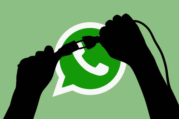 Interrupción global de WhatsApp Imágenes De Stock Sin Royalties Gratis