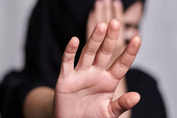 Stoppt häusliche Gewalt gegen muslimische Frauen — Stockfoto