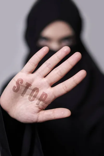Stop domestic violence against muslim women — Stock Photo, Image