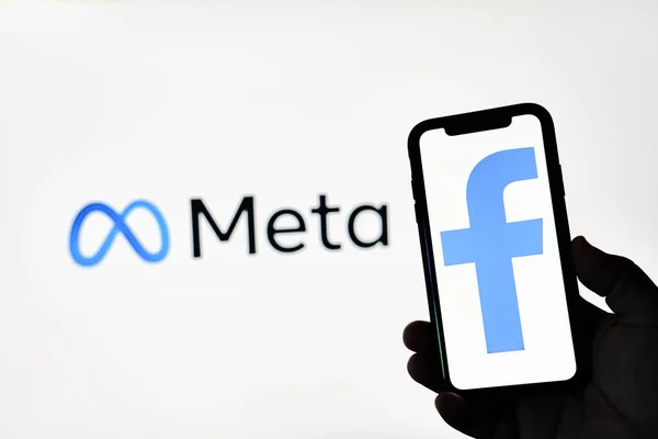 Facebook mengubah nama menjadi Meta — Stok Foto