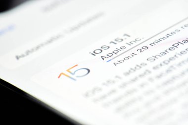 ios sistemi iphone 'da güncelleniyor