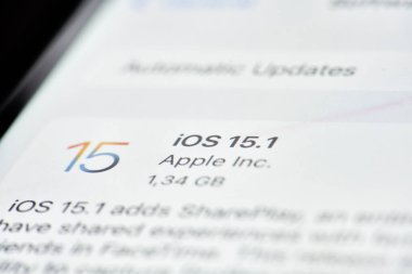 ios sistemi iphone 'da güncelleniyor