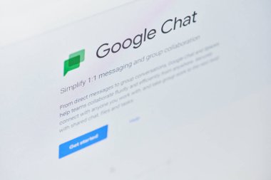 Google sohbet sayfası bilgisayar monitörü