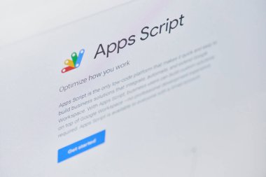Google Apps Script web sayfası bilgisayar monitöründe