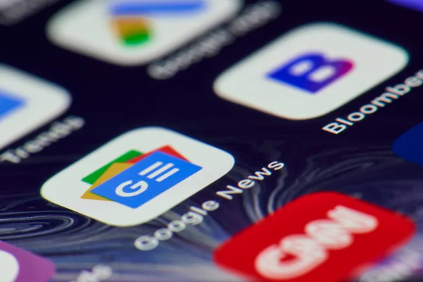 Мобильное приложение новостей Google — стоковое фото
