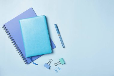 Parlak ofis çalışma alanı