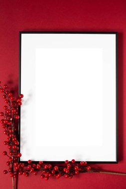 Süslemeli beyaz resim çerçevesi. Fotoğrafın ya da mesajın için hazırlan. Eserlerinizi yerleştirin, baskı sanatı, beyaz arka plan, pastel renk kitabı. Fotoğraf gerçekçi 3D illüstrasyon