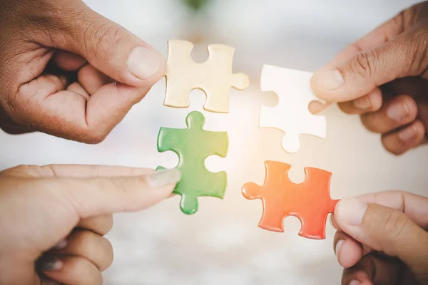Hands Holding Piece Blank Jigsaw Puzzle Teamwork Workplace Success Strategy — Stockfoto