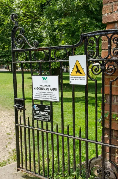 Marlow July 2021 Sign Warning Red Kites Higginson Park Marlow — Fotografia de Stock