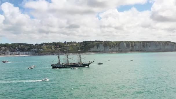 Aerial View Belem French Three Masted Sailing Ship Leaving Port — Stock videók