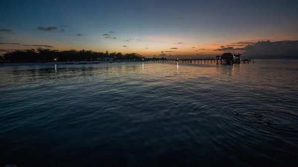 Mabul Adası, Borneo, Malezya 'da güzel gün batımı