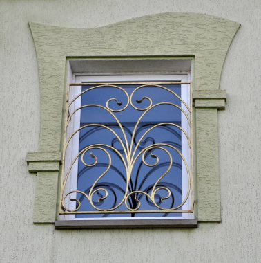 Metal-plastik pencereyi dışarıdan görüntüle ve tasarla