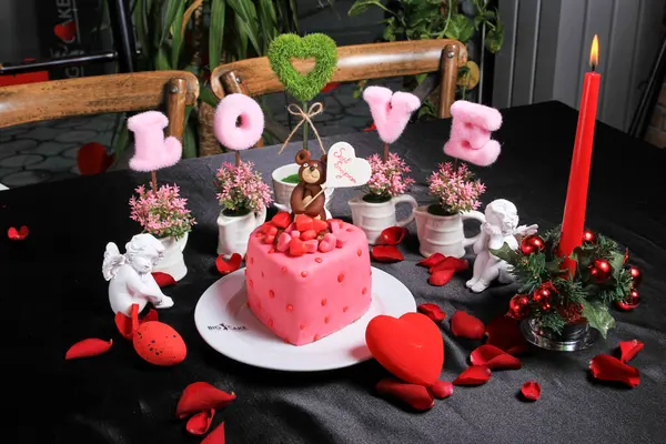 valentine's day, candles, hearts, heart, decorations, flowers, sweets, valentines, birthday