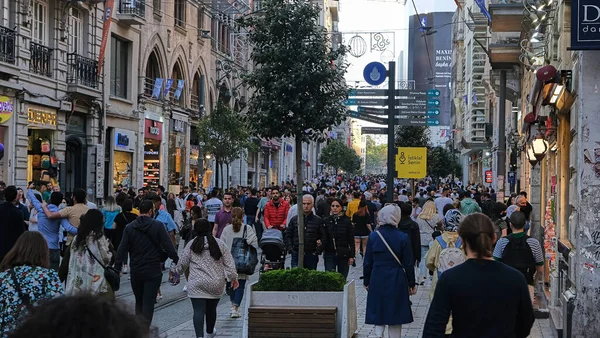 Barselona şehrinin sokak manzarası