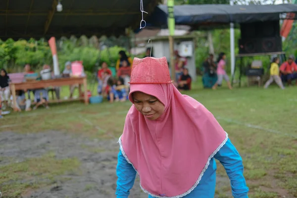Блитар Индонезия Сентября 2022 Года Домохозяйки Молодые Женщины Платках Которые — стоковое фото