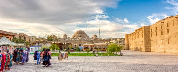 Бухара Узбекистан Жовтень 2019 Старе Місто Базар Сонячну Погоду — стокове фото