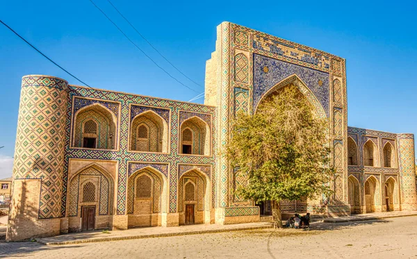 Bukhara Uzbekistan October 2019 Qosh Madrasah Sunny Weather — Fotografia de Stock