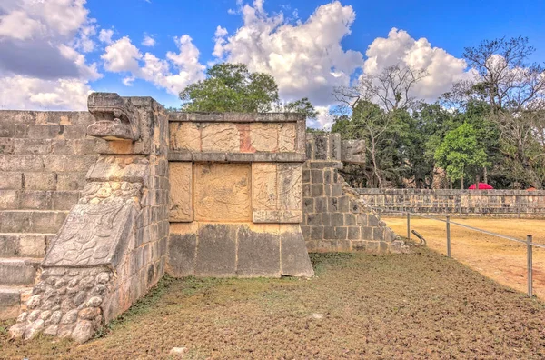 Chichen Itza Yucatan Mexico January 2017 Mayan Ruins Sunny Weather — стоковое фото