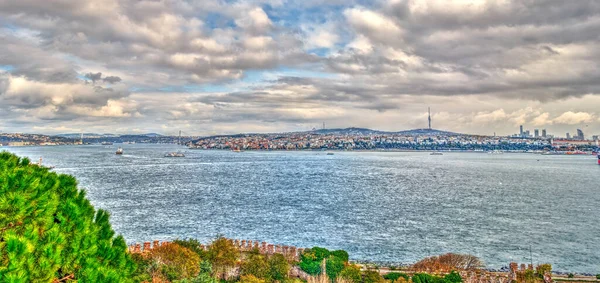 Clouds Bosphorus Istanbul Turkey — Foto de Stock