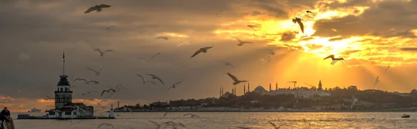 Istanbul Turkey July 2019 Maiden Tower Sunset — Foto Stock