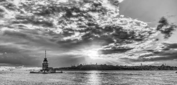 Istanbul Turkey July 2019 Maiden Tower Sunset — Stockfoto