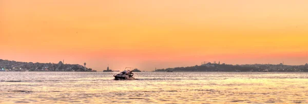 Istanbul Turkey Sunset View Bosphorus — Stockfoto