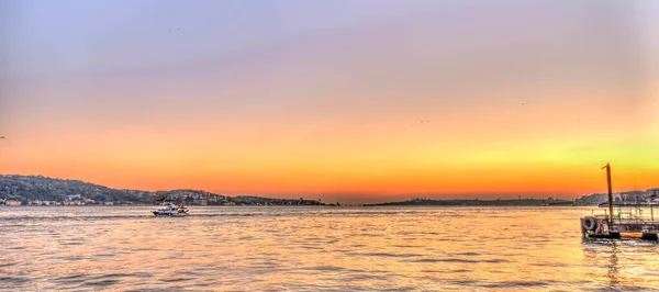 Istanbul Turkey Sunset View Bosphorus — Fotografia de Stock