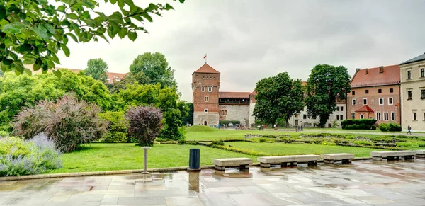 Krakow Poland August 2021 Wawel Castle Cloudy Weather — Fotografia de Stock